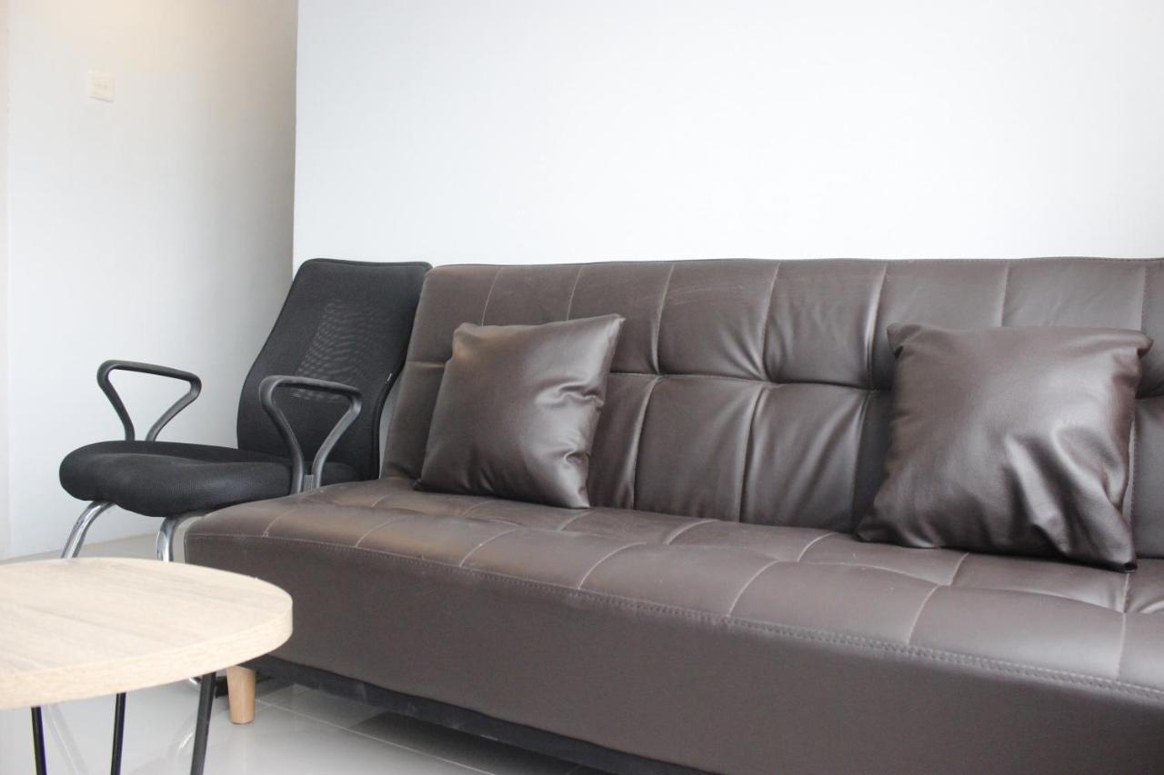בנדונג Modest 2Br Apartment At The Jarrdin Cihampelas By Travelio מראה חיצוני תמונה